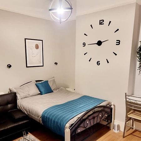 Stylish Apartment, Self Check-In, Ideal 4 Contractors, 25Mins To Gatwick Airport Thornton Heath Kültér fotó
