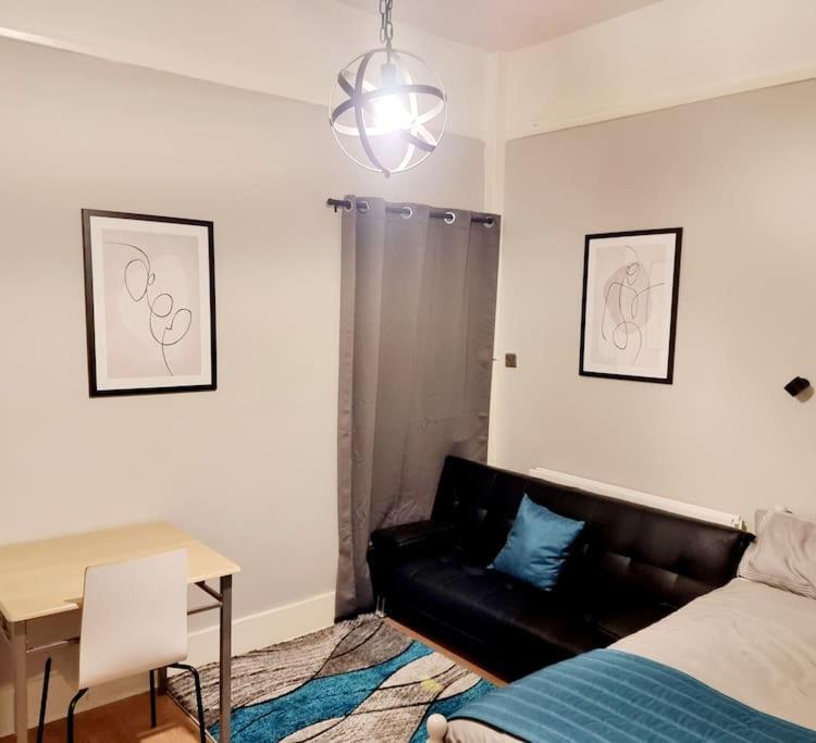 Stylish Apartment, Self Check-In, Ideal 4 Contractors, 25Mins To Gatwick Airport Thornton Heath Kültér fotó