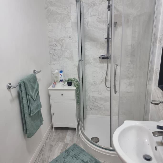 Stylish Apartment, Self Check-In, Ideal 4 Contractors, 25Mins To Gatwick Airport Thornton Heath Kültér fotó